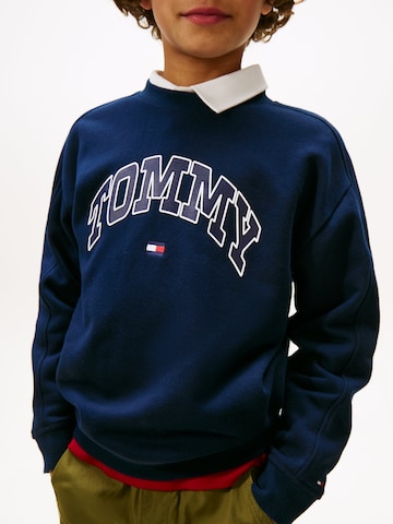 TOMMY HILFIGER Pullover 'Varsity' in Blau