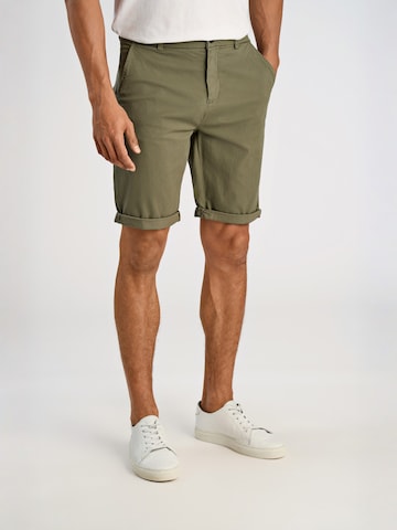 Lindbergh Regular Chino in Groen