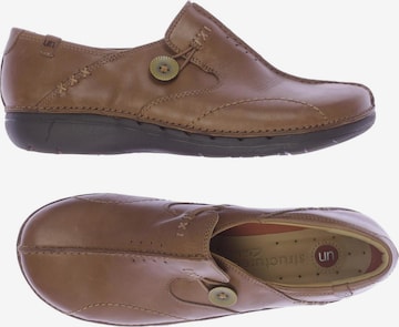 CLARKS Halbschuh 37 in Braun: predná strana