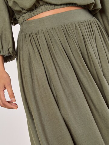 Apricot Skirt ' ' in Green