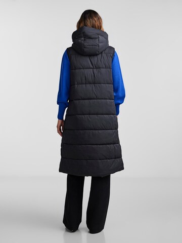 YAS Vest 'YASLiro' in Black