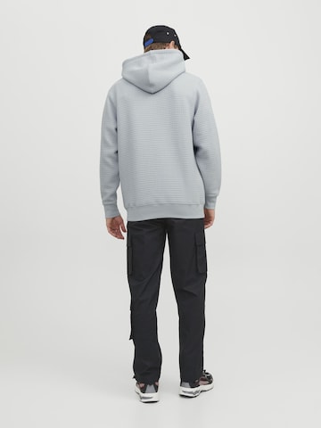 JACK & JONES Sweatshirt i grå