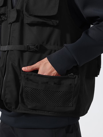 Youthup Sports Vest in Black