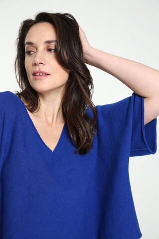 Cassis Sweater in Blue