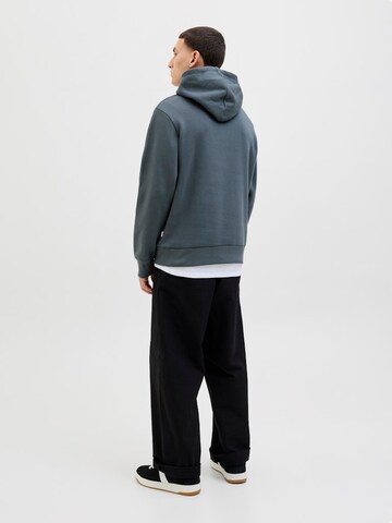 JACK & JONES Sweatshirt in Blauw