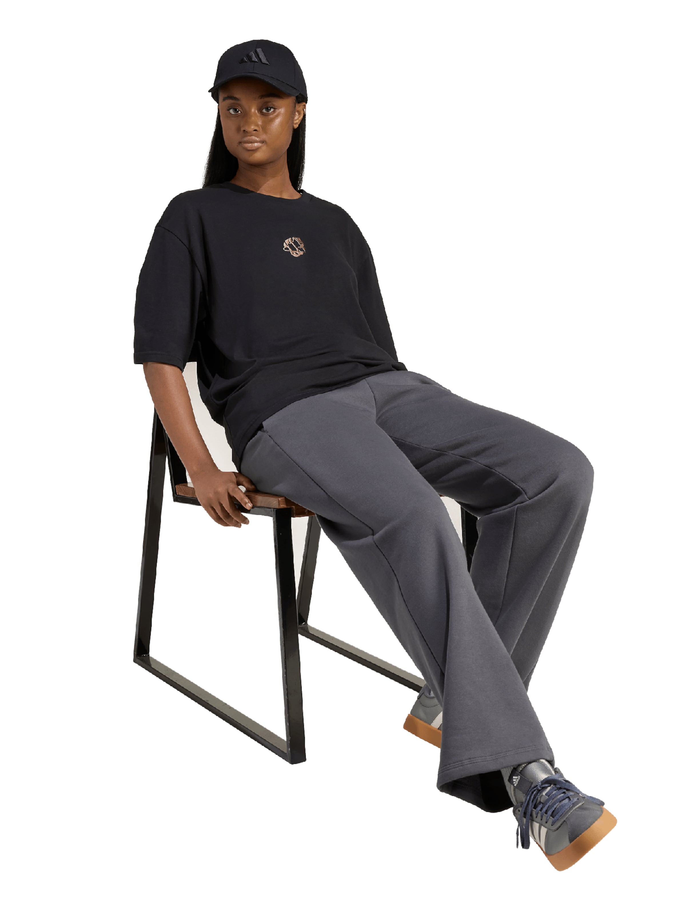 ADIDAS SPORTSWEAR - Camiseta funcional 'ANIMAL' en negro