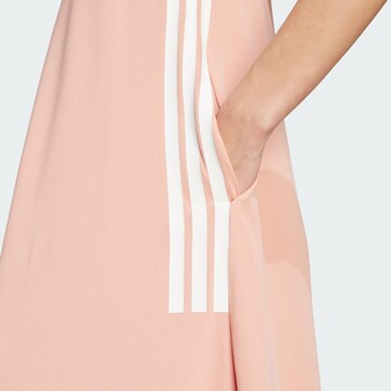Robe de sport 'Tiro Q2' ADIDAS SPORTSWEAR en rose