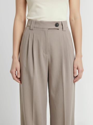 Opal Studio Regular Trouser ' Sassi ' in Braun