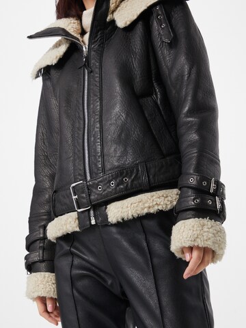 BE EDGY Jacke in Schwarz