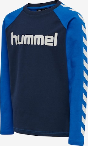 Tricou funcțional 'BOYS' de la Hummel pe albastru