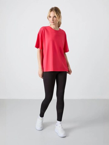 T-shirt Tommy Life en rouge