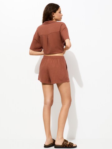 Pull&Bear Loosefit Kalhoty – hnědá