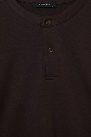 T-Shirt Trendyol en marron