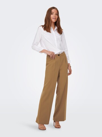 ONLY Wide leg Pleat-front trousers 'WENDY' in Brown