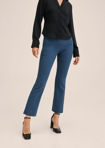 Bootcut Pantalon 'Atenas' MANGO en bleu