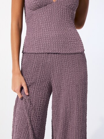 Wide leg Pantaloni di Pull&Bear in lilla