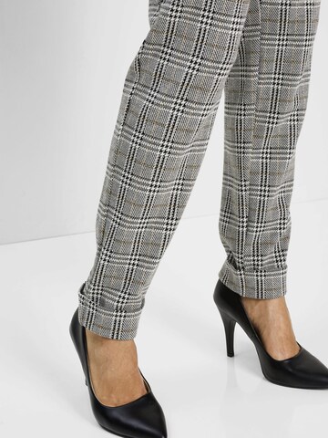 Regular Pantaloni de la bonprix pe gri