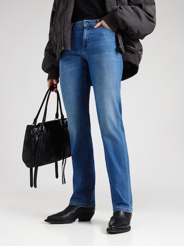 Regular Jeans 'CROSBY' de la MUSTANG pe albastru: față