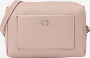 Calvin Klein Taška přes rameno – pink: přední strana