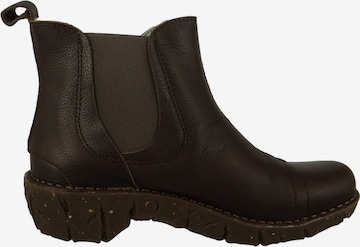 EL NATURALISTA Ankle Boots in Brown
