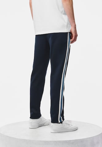 Weekend Offender Tapered Sportbroek in Blauw