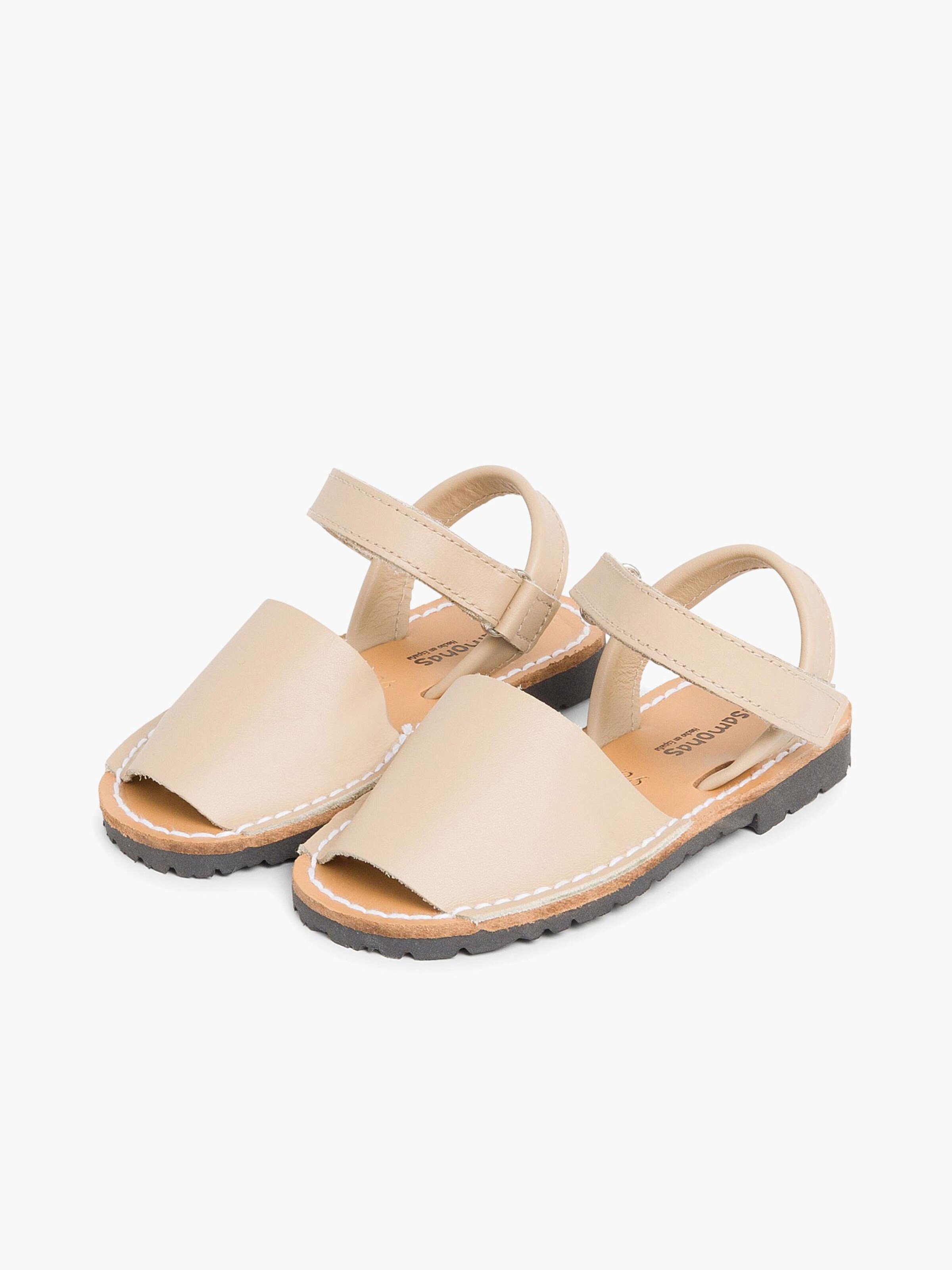 Sandalo di Pisamonas in beige