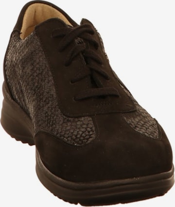 Finn Comfort Athletic Lace-Up Shoes in Brown