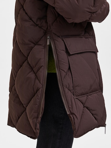 SELECTED FEMME Between-season jacket in Brown