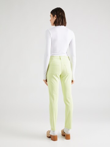 Slimfit Jeans 'DREAM CHIC' di MAC in verde