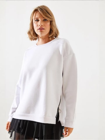 Felpa di Bianco Lucci in bianco