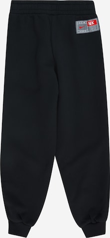 NIKETapered Sportske hlače 'C.O.B. FLC' - crna boja