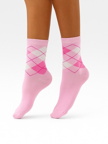 Lycille Socks in Pink: front