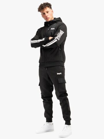 LONSDALE Тренировочный костюм 'BULOUGH' в Черный