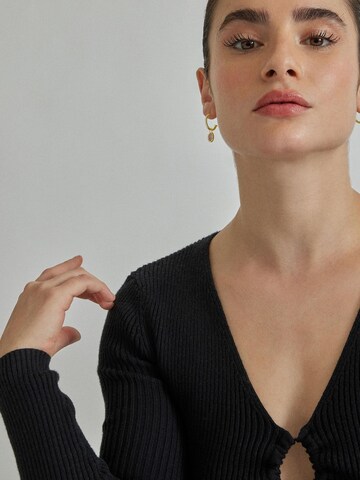 Luxenter Earrings 'Nyahau' in Purple