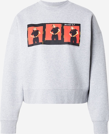 Bluză de molton 'OUTTAKES' de la Calvin Klein pe gri: față