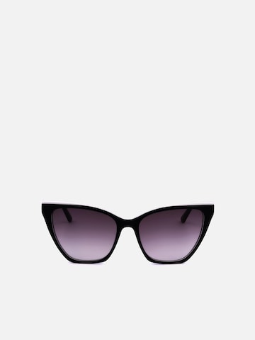 Karl Lagerfeld Sunglasses in Black