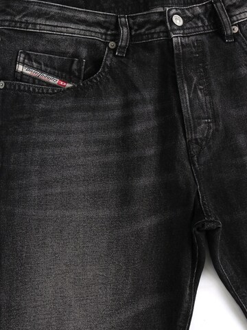 DIESEL Tapered Jeans 'BUSTER-X' in Schwarz