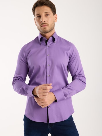 Slim fit Camicia business 'Roma Iconic Satin Man Shirt' di 7Camicie in lilla: frontale