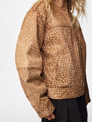 PIECES Between-season jacket 'ODA' in Brown