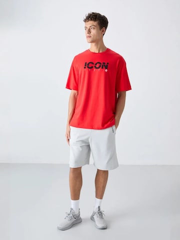 Tommy Life Shirt in Red