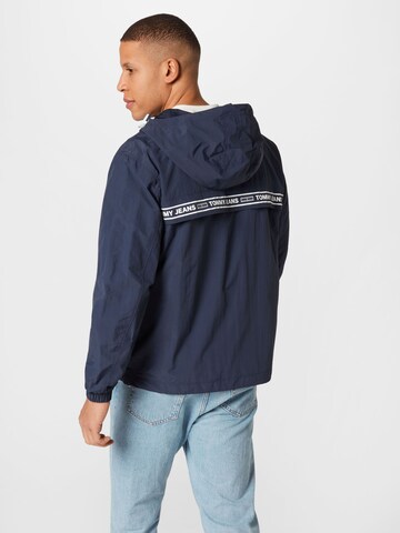 Tommy Jeans Tussenjas in Blauw