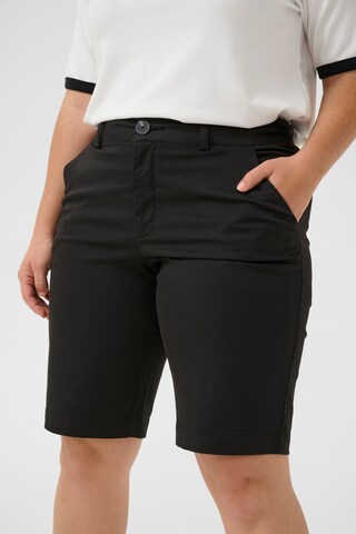 KAFFE CURVE Regular Shorts 'Leana City' in Schwarz