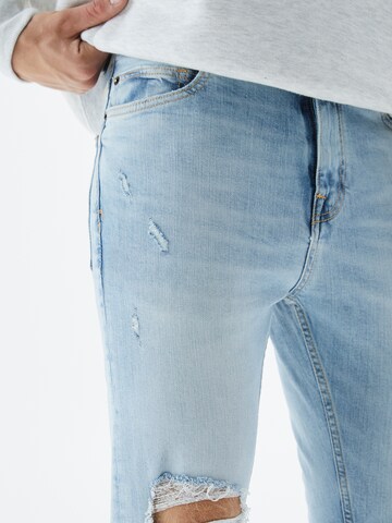 Tapered Jeans de la Pull&Bear pe albastru