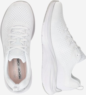 Sneaker bassa di SKECHERS in bianco