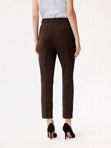 Coupe slim Pantalon adl en marron