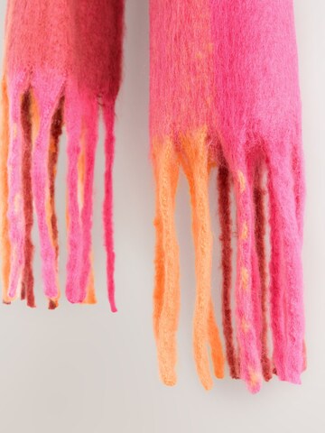 Next - Cachecóis em rosa