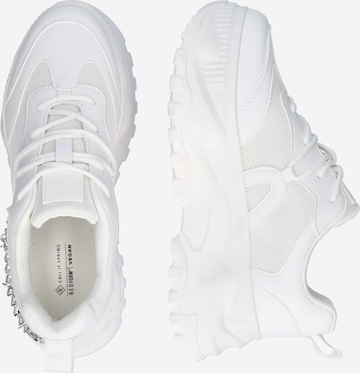 Baskets basses 'MAJORRR' CALL IT SPRING en blanc