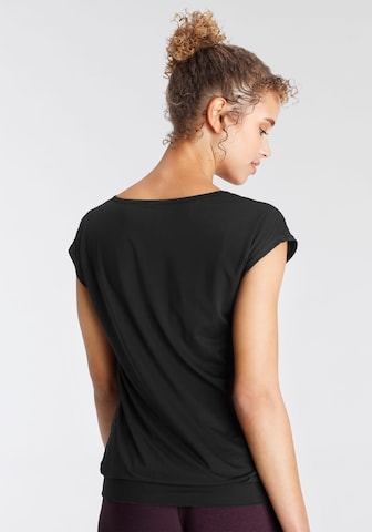 FAYN SPORTS Funktionsshirt in Schwarz