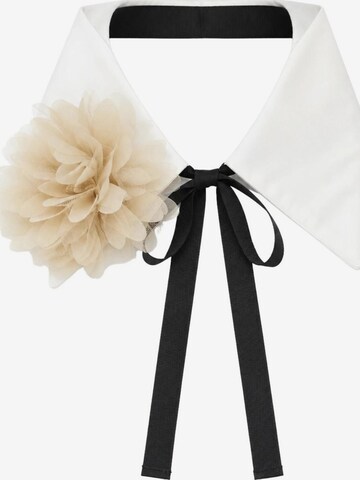 Christine on the clouds - Cuello 'Margot Collar' en beige: frente