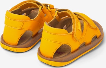 Chaussures ouvertes 'Bicho' CAMPER en jaune